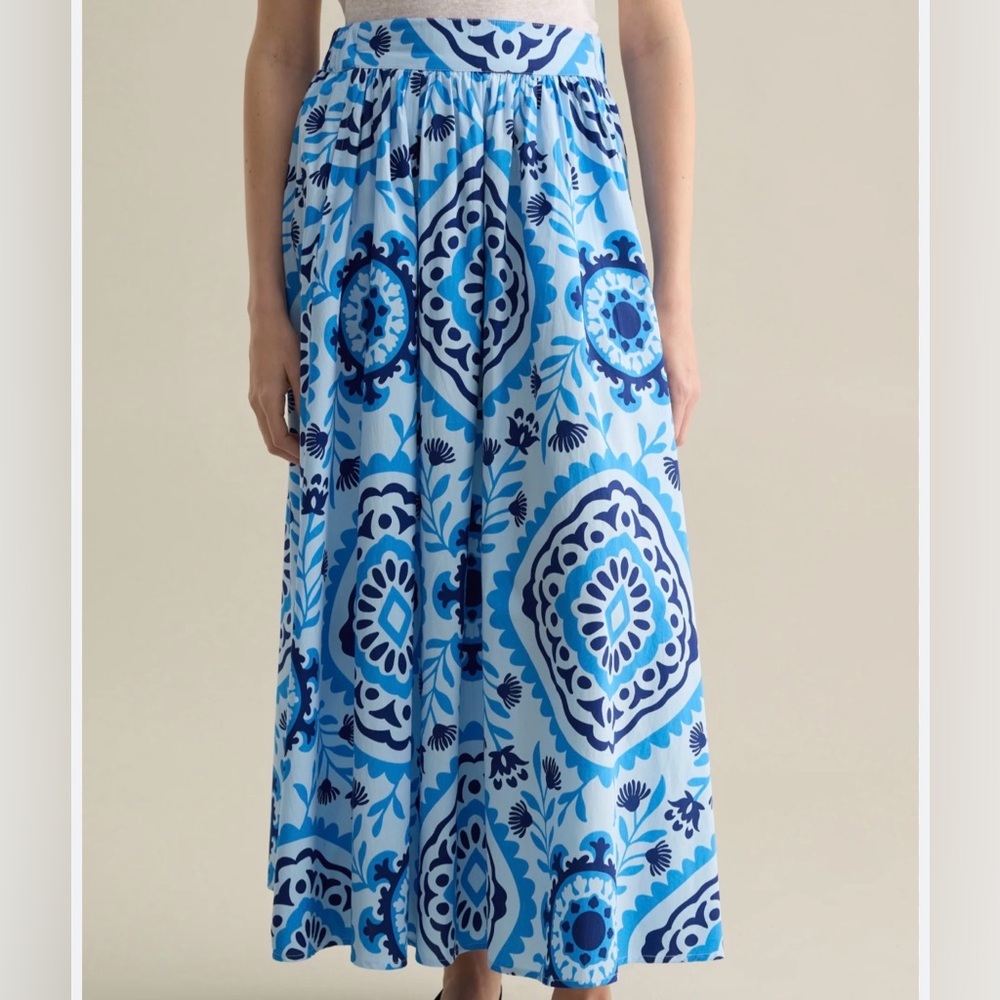 Piombo Blue Medallion Print Maxi Skirt L Mediterranean lux vacation